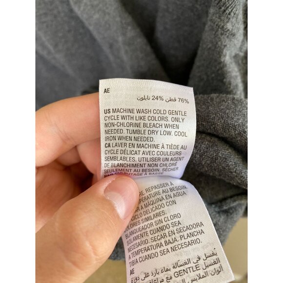 Club Room Mens Gray V-Neck Sweater Vest Sleeveless Size M 76% Cotton 24% Nylon - Picture 6 of 7